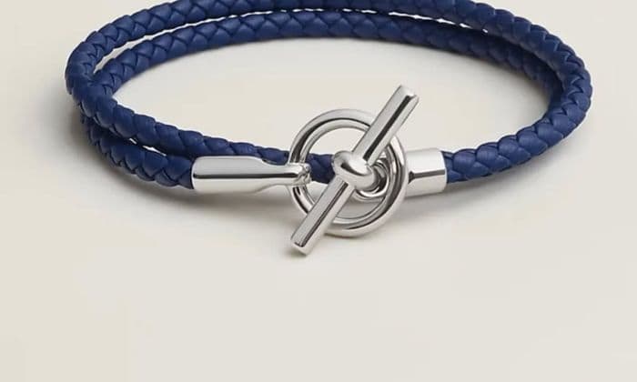 흐르는 강물을 거슬러 올라가는